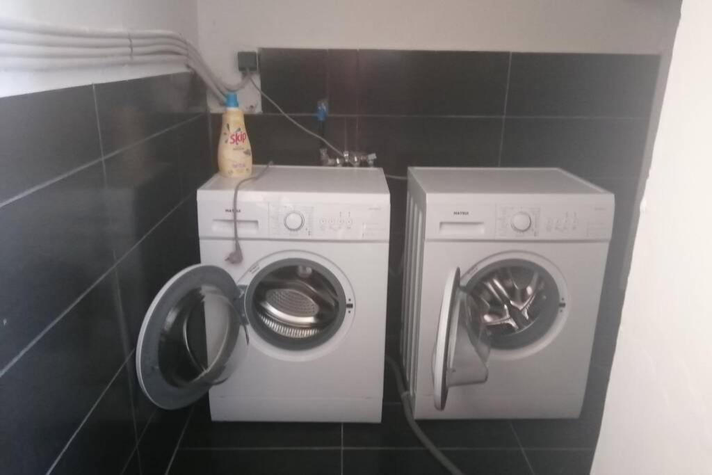 יאליסוס Cozy Apartment מראה חיצוני תמונה