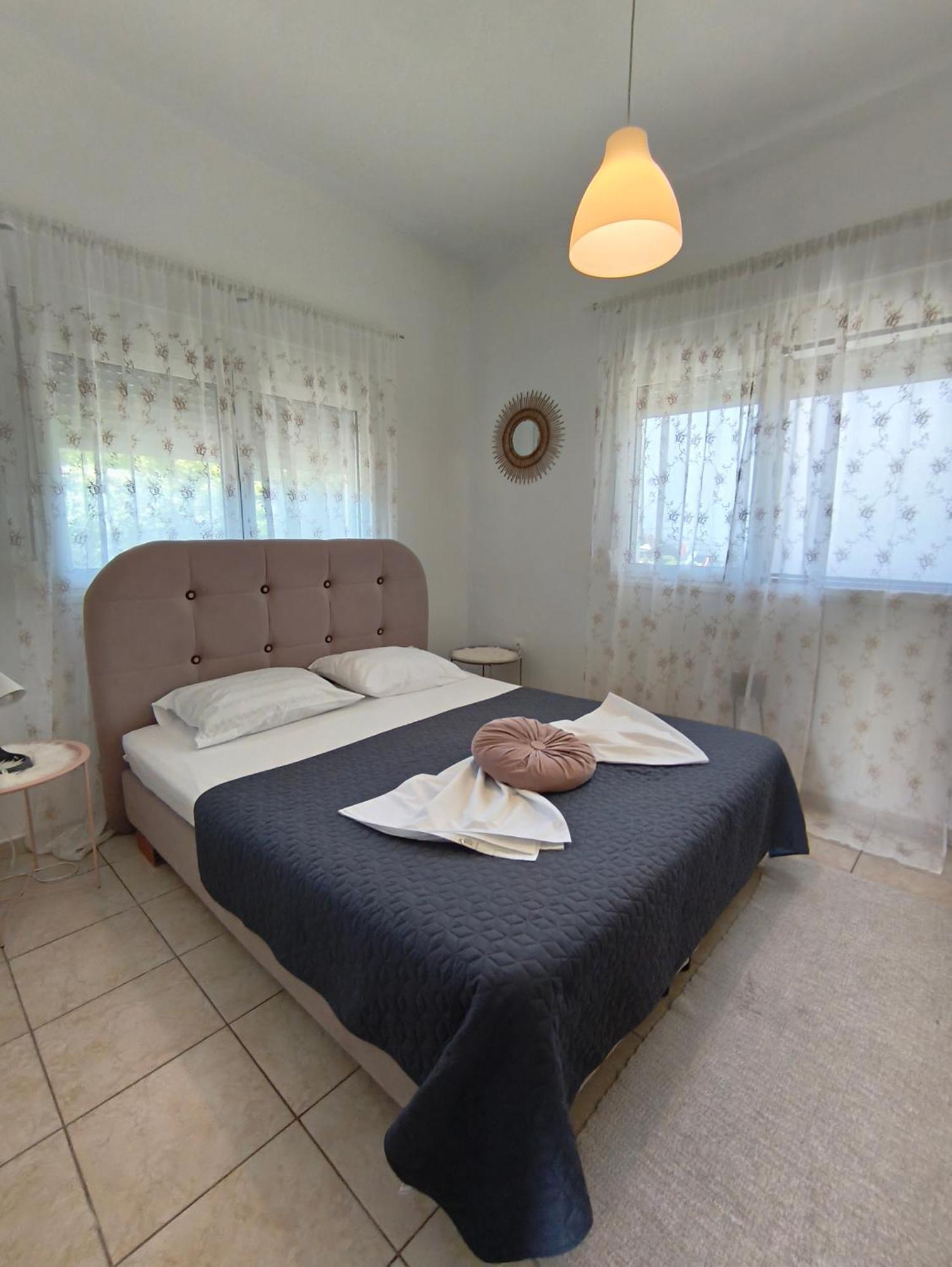 יאליסוס Cozy Apartment מראה חיצוני תמונה